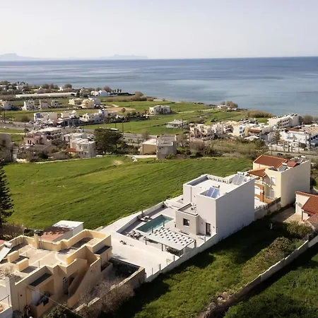 Solaire - With 2 Private Pools & Sauna Sfáka